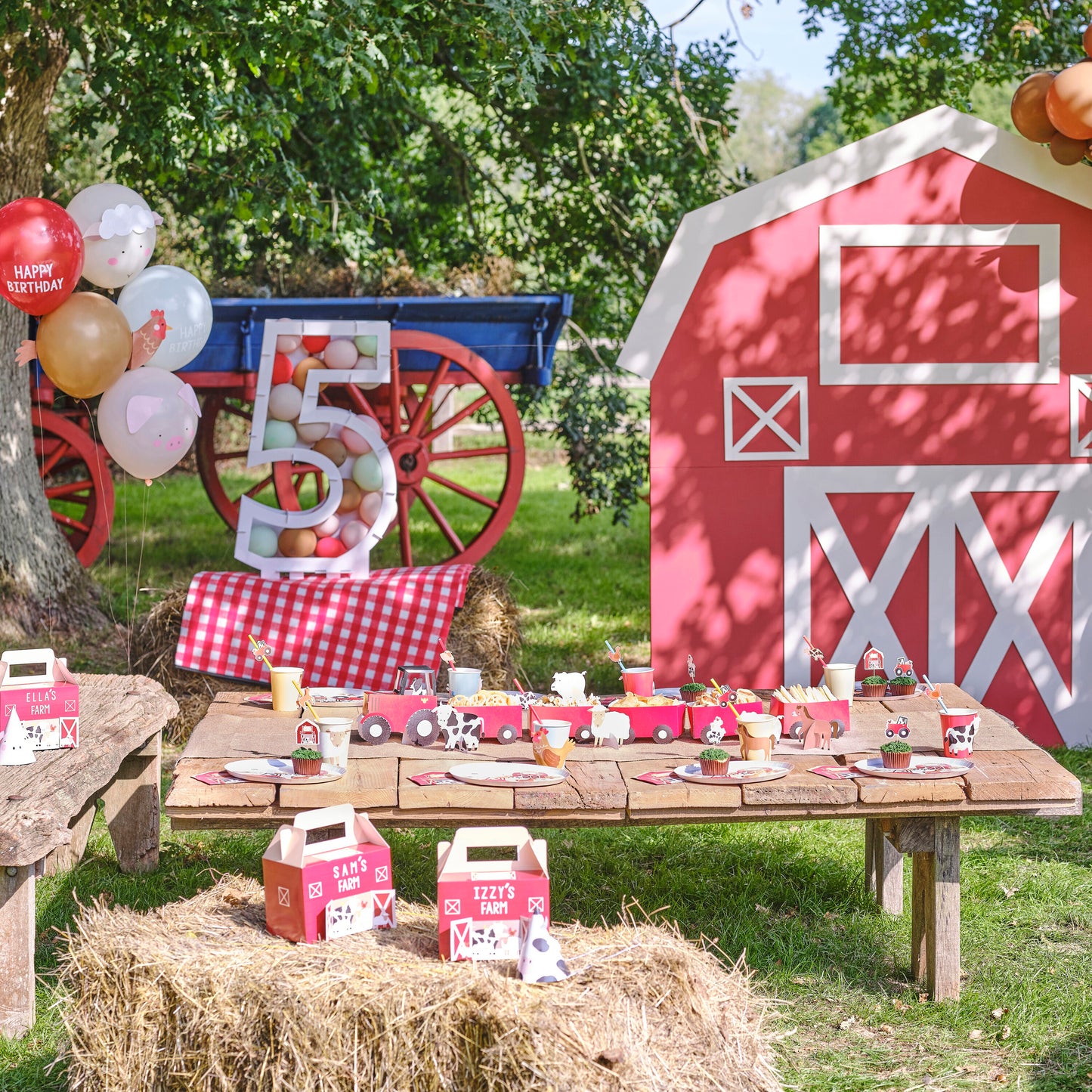 Barn Shaped Farm Paper Party Napkins