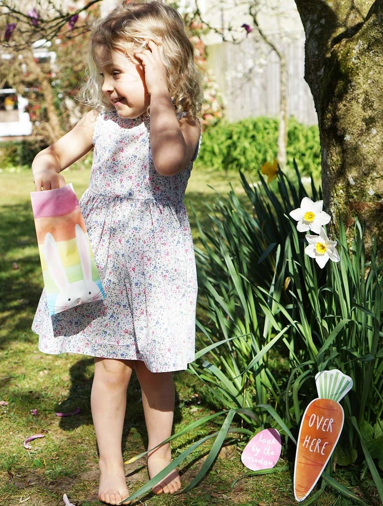 Hop Over The Rainbow Egg Hunt Kit