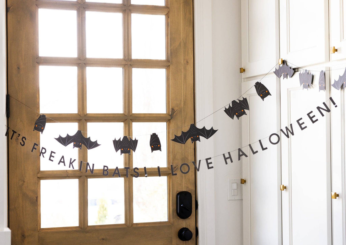 BAT1002 -  Freakin' Bats Bat Banner Set