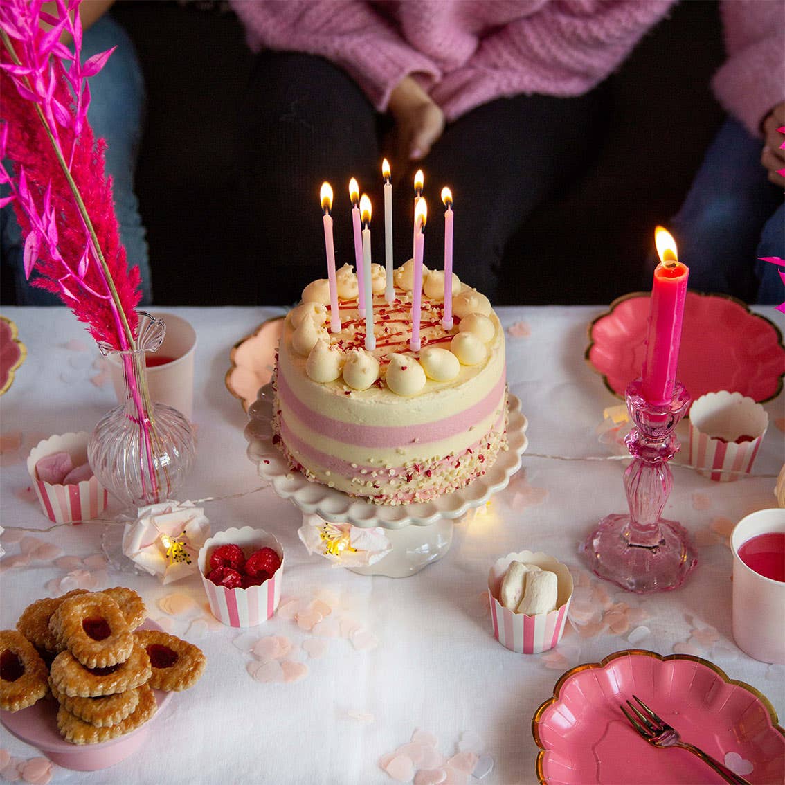 Long Pink Birthday Candles | 16 Pack |