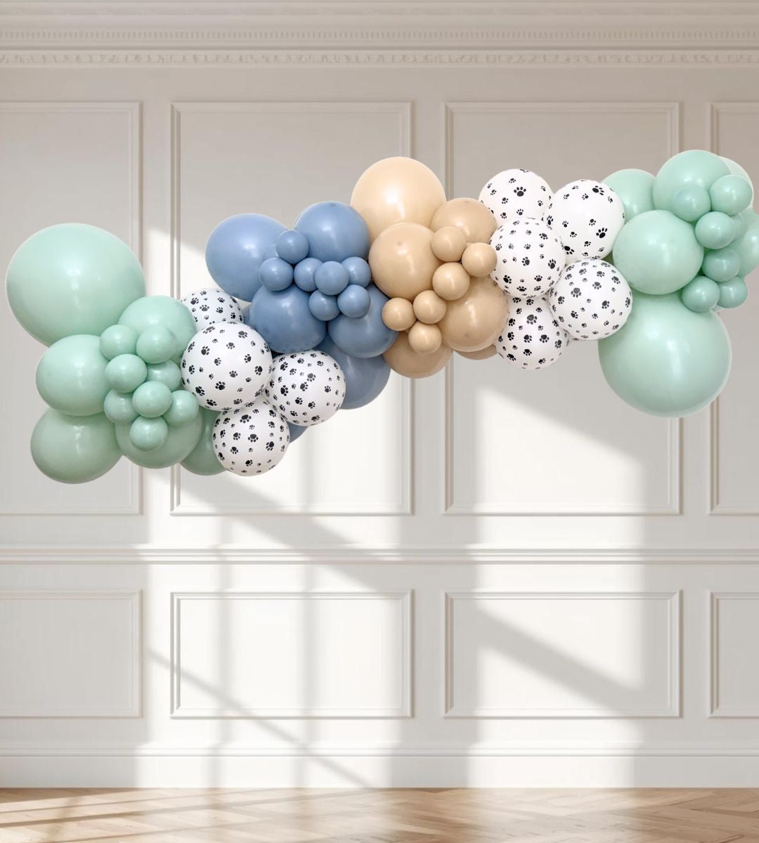Paw Party Balloon Garland