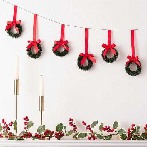 Hanging Christmas Wreath Bunting Decoration