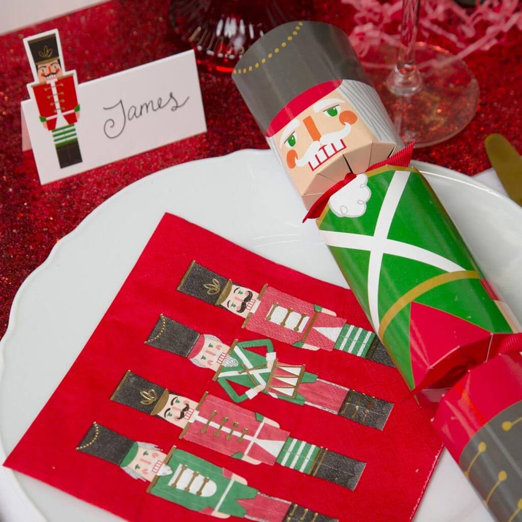 Who Am I ? Nutcracker Christmas Crackers