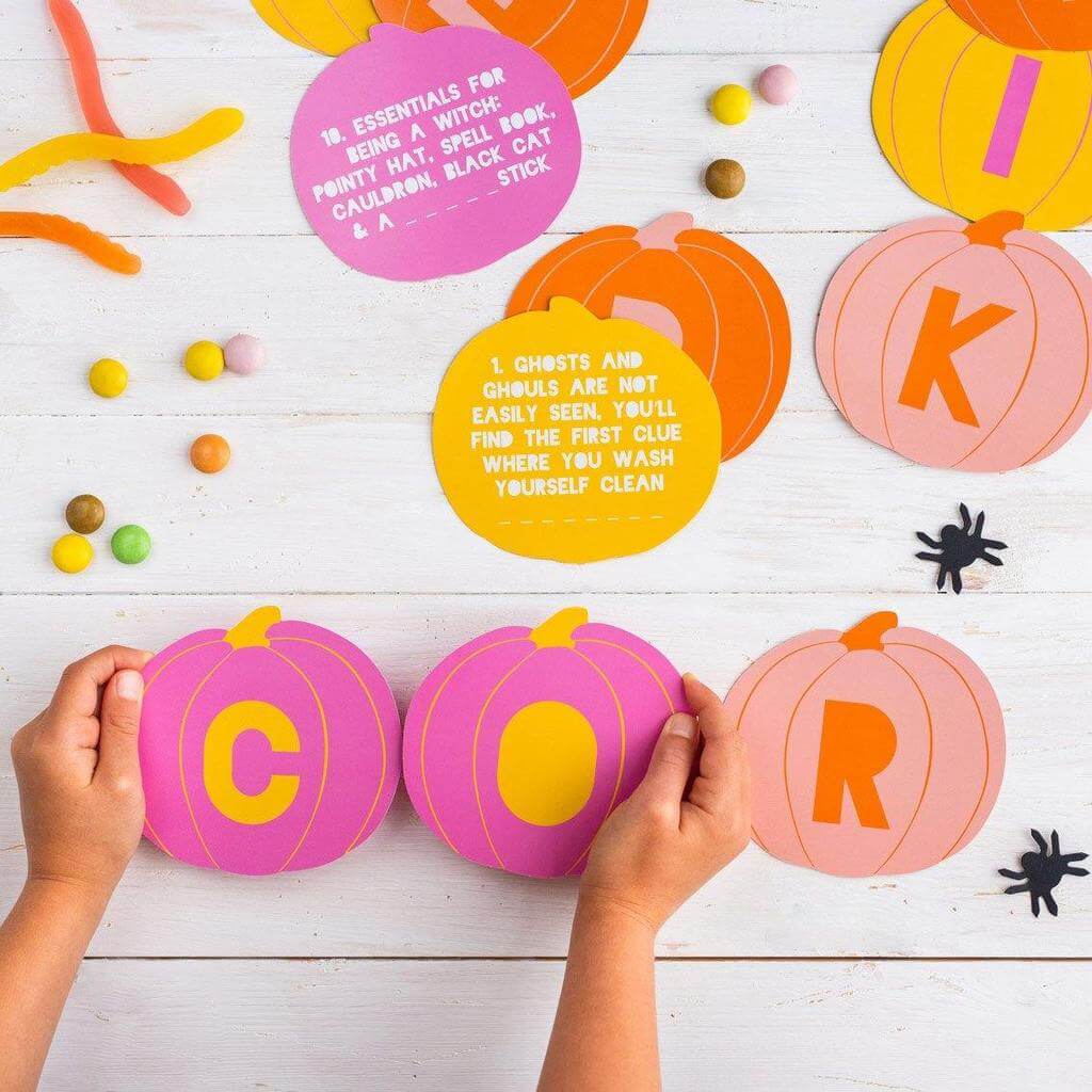 Halloween Treasure Hunt Kit